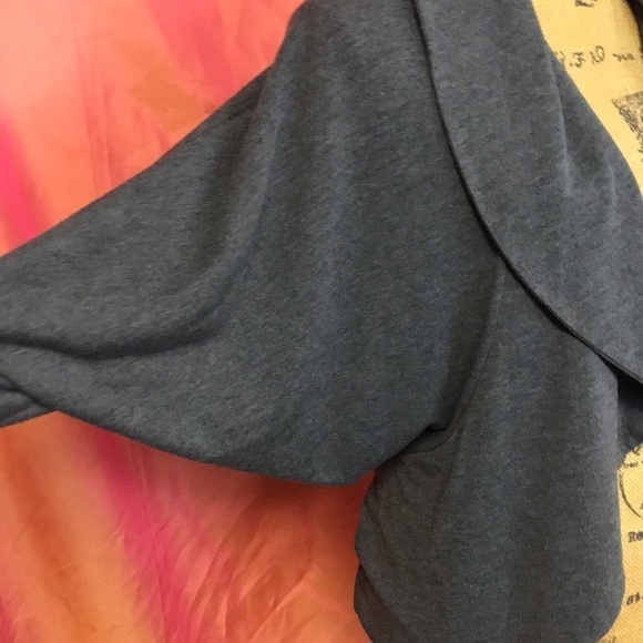 OATT Women’s Open Front Cardigan Gray Size S Waterfall With Dolman Sleeves - Picture 3 of 12